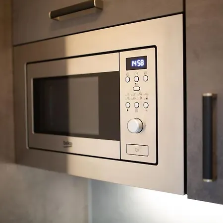 Apartment Gorilla Im Zentrum Mit Schnellem Wifi & Stadtblick 3rd Floor *